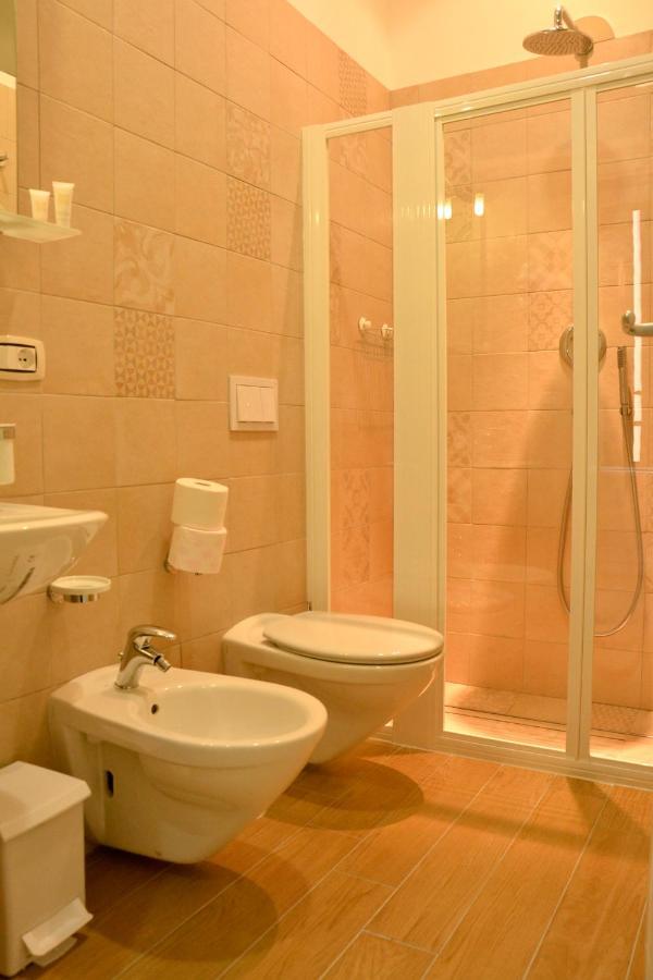 Hotel Thewesley à Rome Extérieur photo